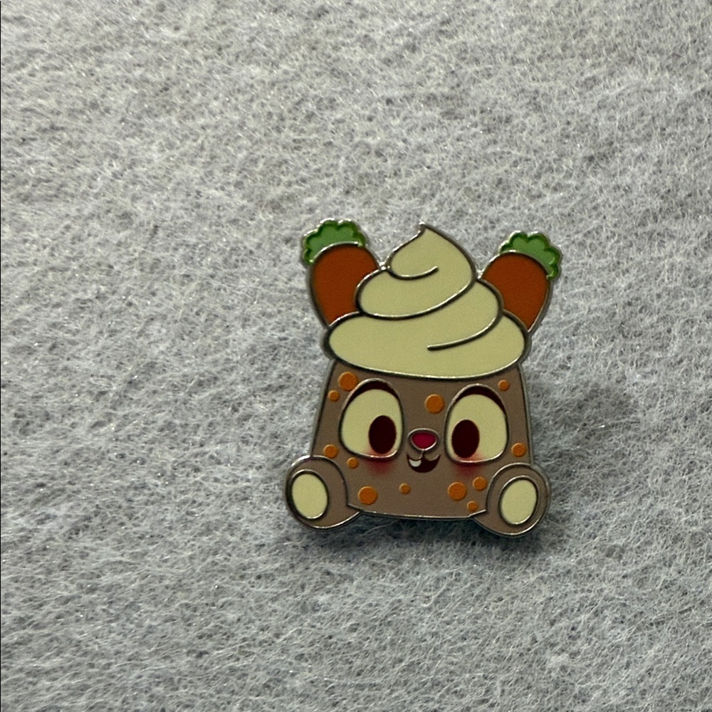 Munchlings Mystery Collection (Series 2) Thumper Spiced Carrot Cake